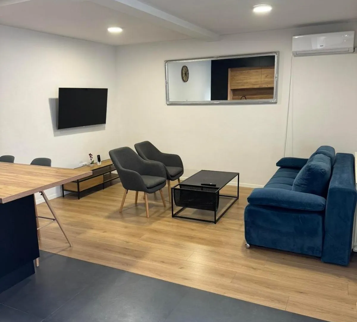 Apartman Rijeka Centar -Free Parking Croazia